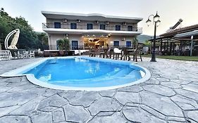 Hlidi Hotel